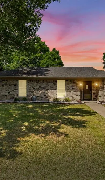 3026 Arapaho Road, Commerce TX 75428 - Photo 2