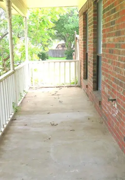 608 Valley Mills Drive, Arlington TX 76018 - Photo 4