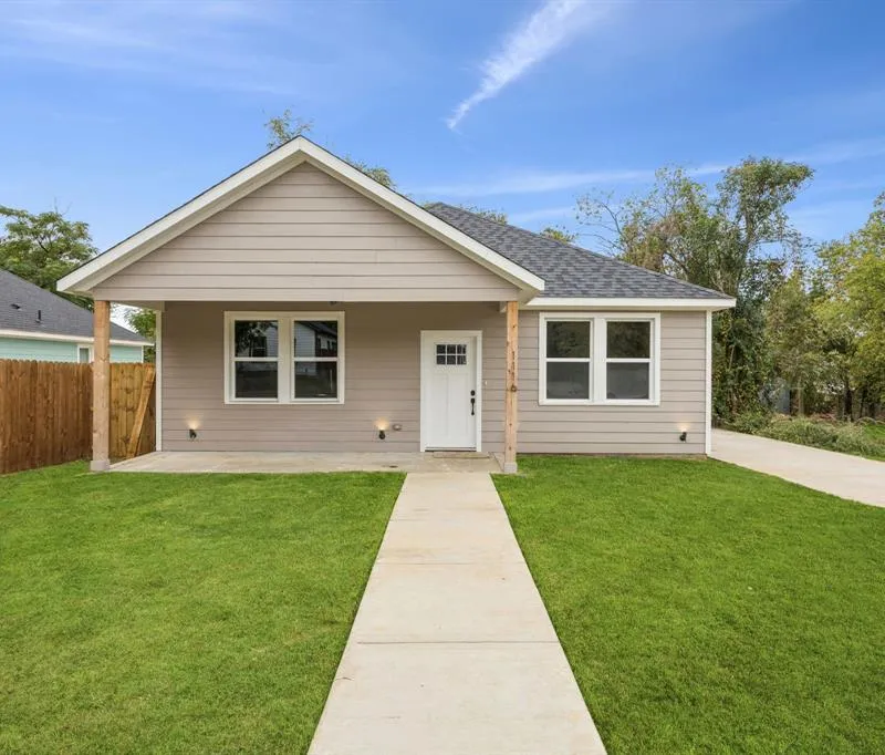 1116 E Pulaski Street, Fort Worth TX 76104
