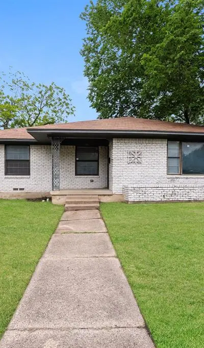 1905 Houghton Road, Dallas TX 75217