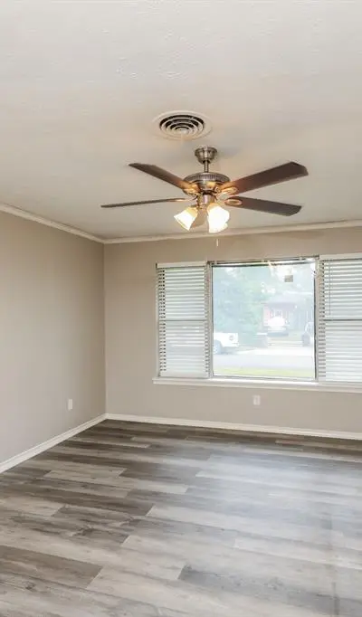 1905 Houghton Road, Dallas TX 75217 - Photo 4