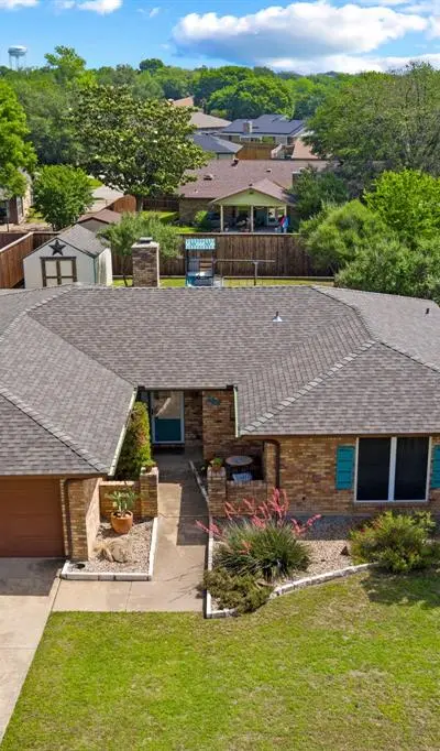 224 Overcrest Drive, Benbrook TX 76126