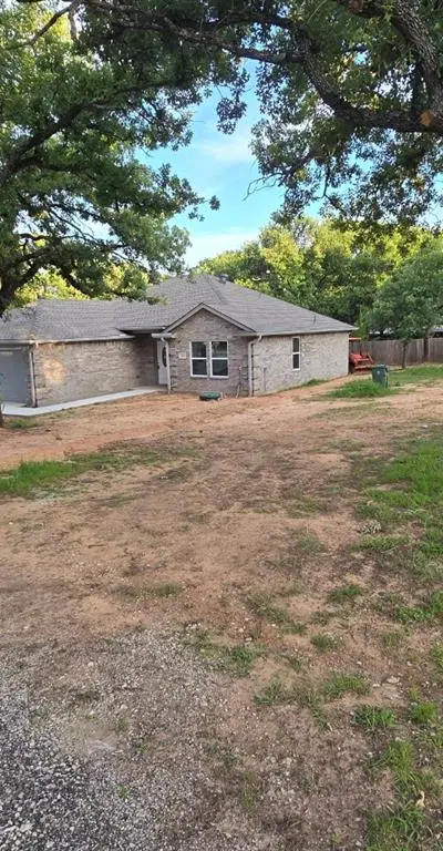 203 NW 32nd Street, Mineral Wells TX 76067 - Photo 2