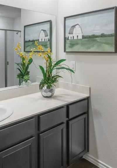 799 Barton Drive, Ennis TX 75119 - Photo 4