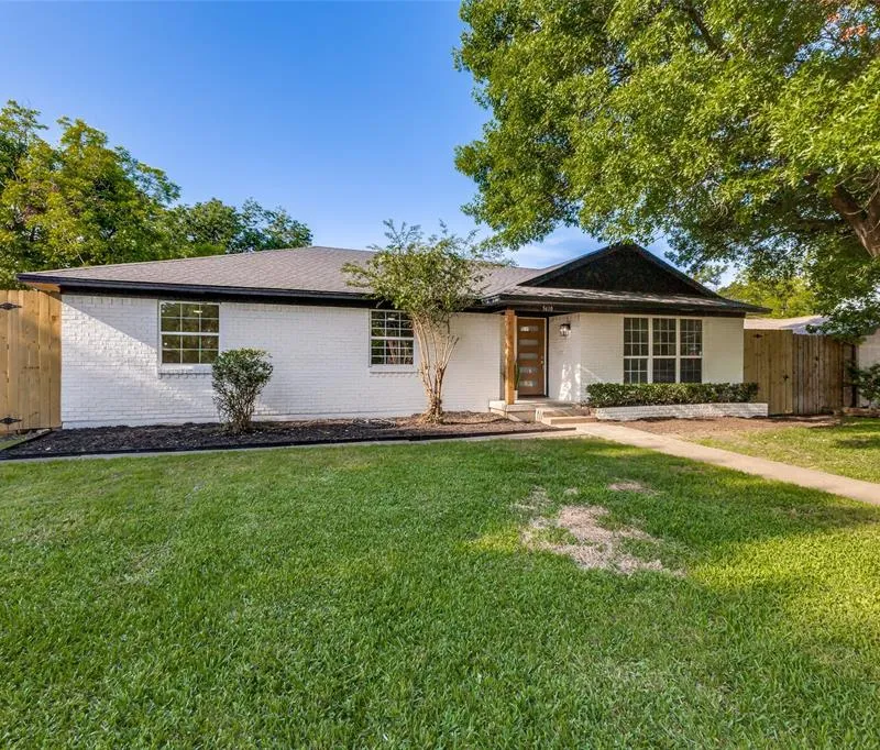 5610 Enchanted Lane, Dallas TX 75227