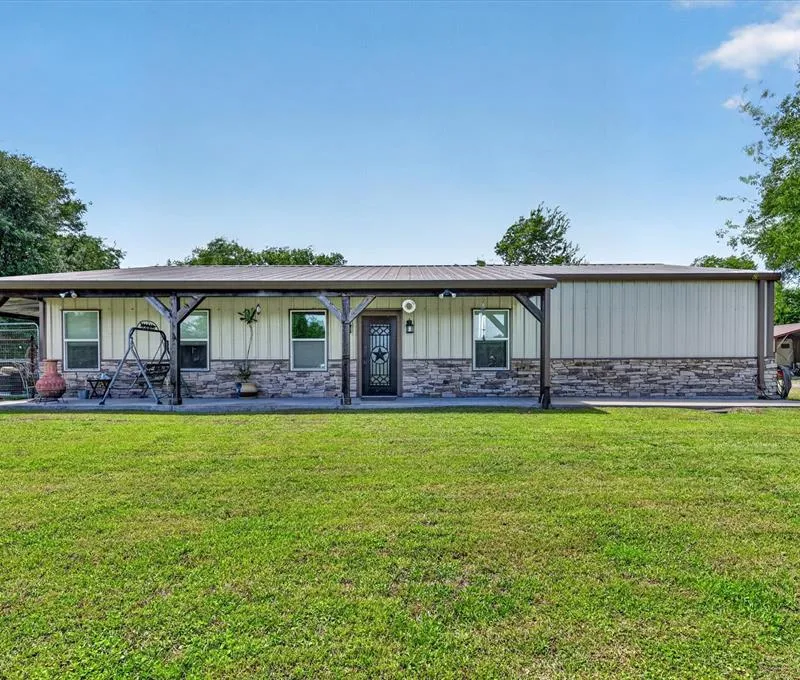 7575 County Road 3522 Road, Quinlan TX 75474