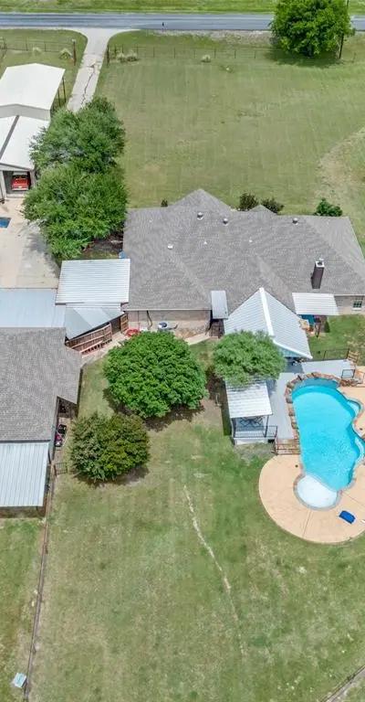 18584 County Road 543, Nevada TX 75173