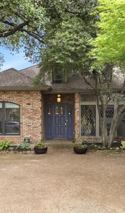 8710 Sanshire Avenue, Dallas TX 75231 - Photo 3