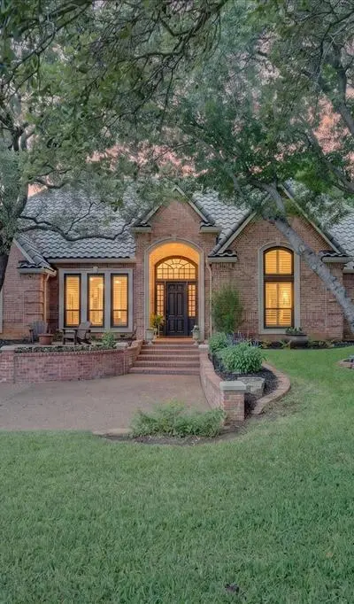 1312 Chatsworth Court E, Colleyville TX 76034