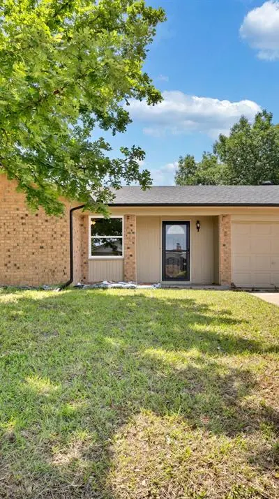 6028 Herschel Drive, Watauga TX 76148