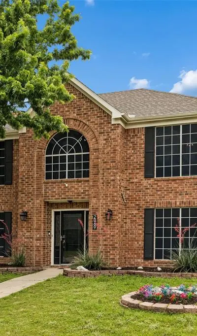 2069 Cameo Drive, Lewisville TX 75067 - Photo 2