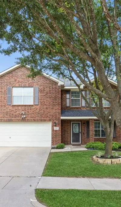 2049 Kingsbridge Drive, Heartland TX 75126