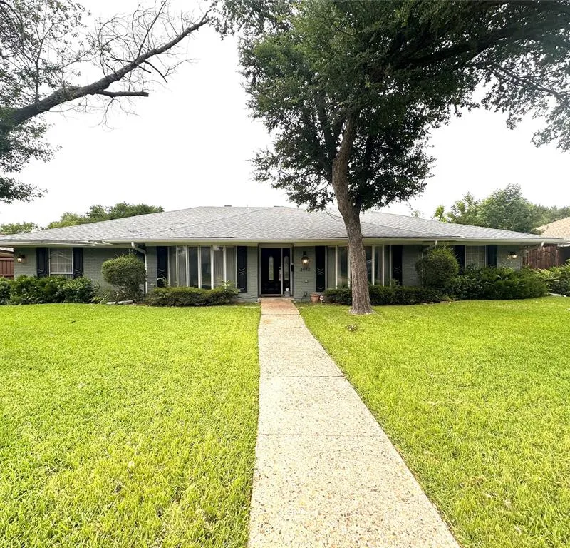 3443 Whirlaway Road, Dallas TX 75229