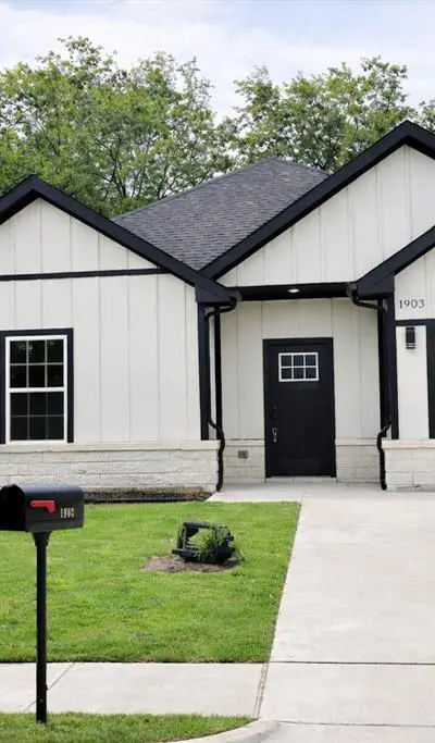 1903 King Street, Greenville TX 75401