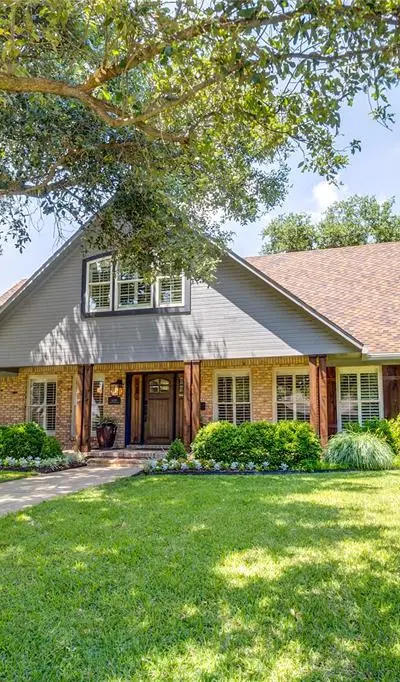4429 Goodfellow Drive, Dallas TX 75229 - Photo 3