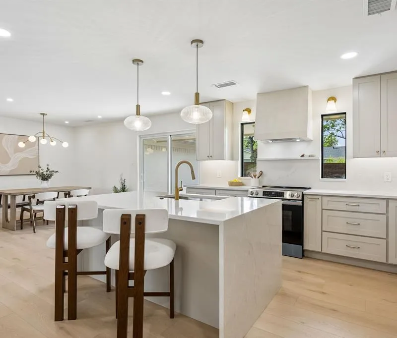 3538 Cloverdale Lane, Farmers Branch TX 75234