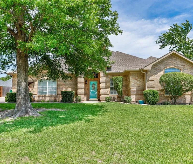 908 Wheeler Creek Drive, Gainesville TX 76240