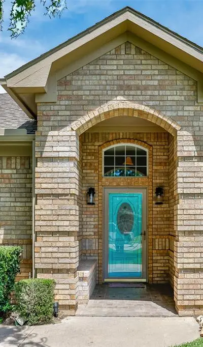 908 Wheeler Creek Drive, Gainesville TX 76240 - Photo 2
