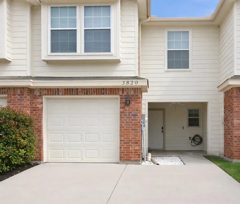 3820 Vista Mar Drive, Fort Worth TX 76040