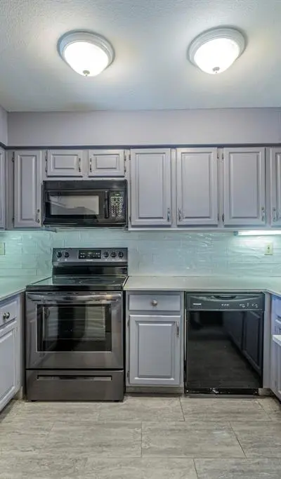 2733 Silver Creek Drive # 205, Arlington TX 76006