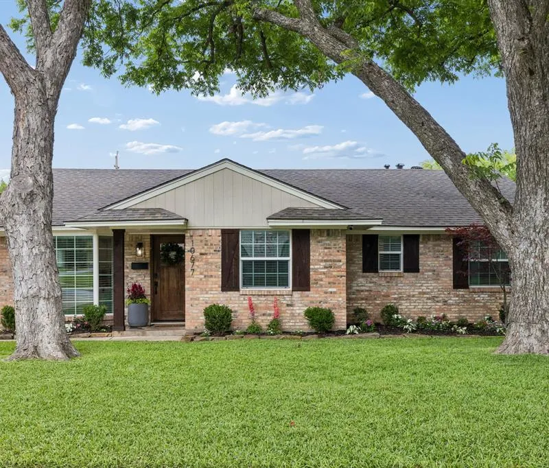 10677 Larchfield Lane, Dallas TX 75238