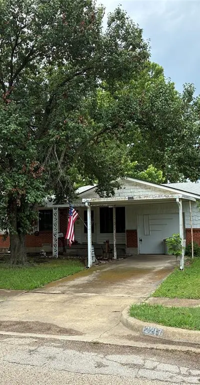 2217 Ridgecrest Street, Mesquite TX 75149 - Photo 2