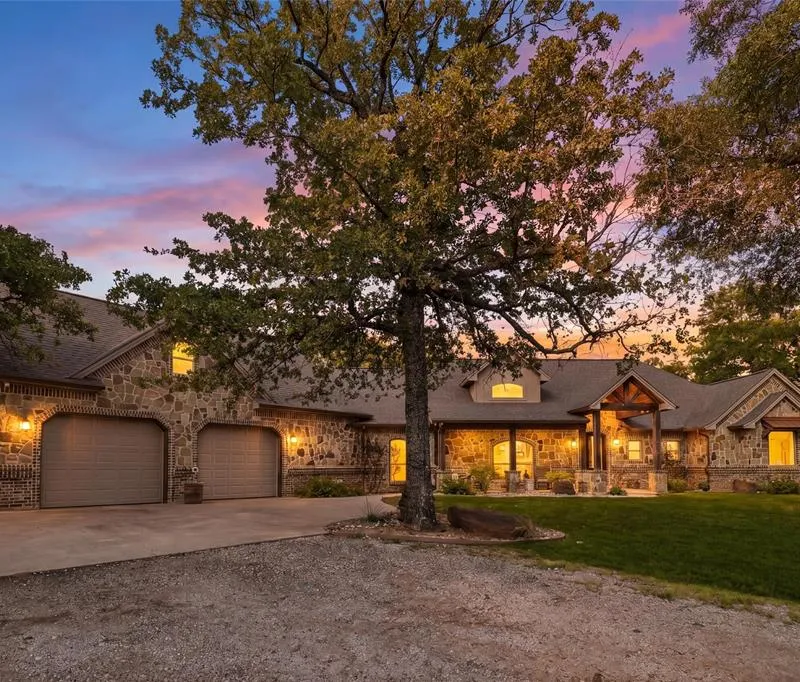 6561 County Road 423, Grandview TX 76050