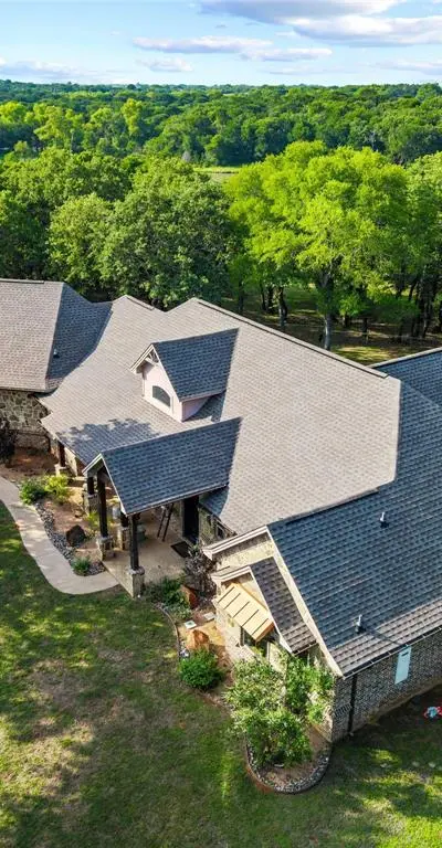6561 County Road 423, Grandview TX 76050 - Photo 2