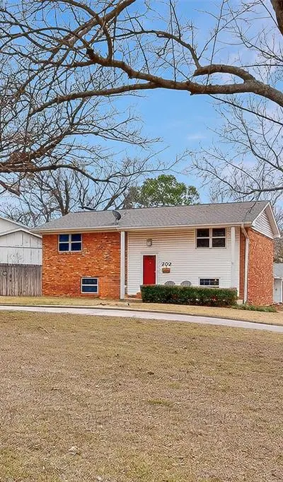 202 Senter Valley Road, Irving TX 75060