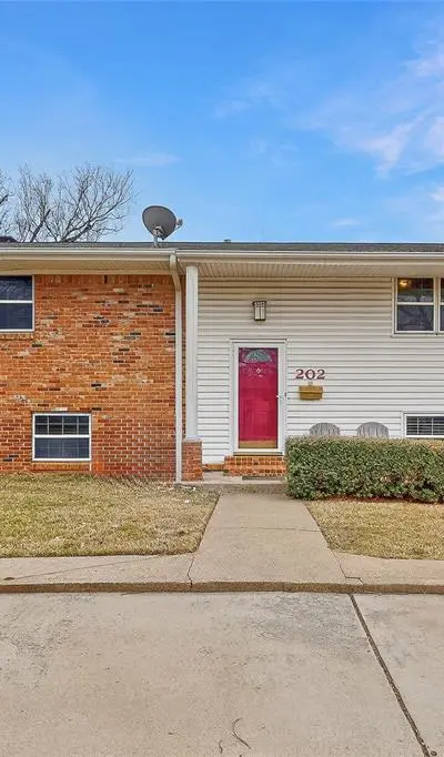 202 Senter Valley Road, Irving TX 75060 - Photo 2
