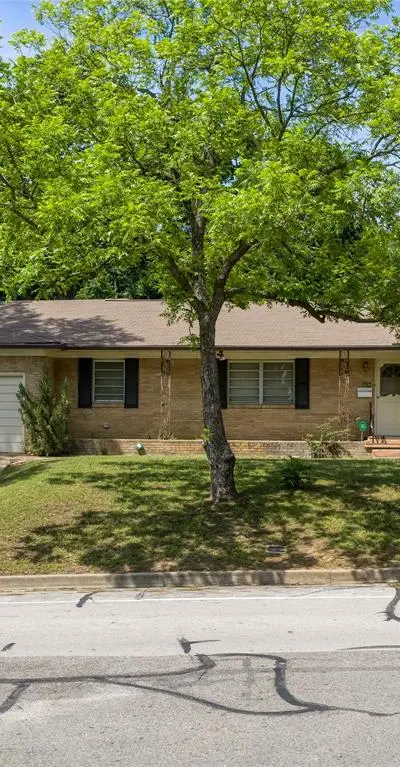 1804 Decharles Street, Tyler TX 75701