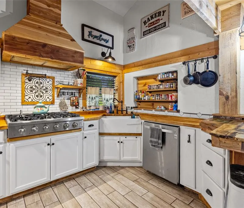 1422 County Road 1036, Greenville TX 75401