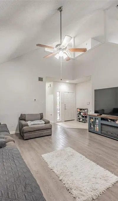 825 Ashmount Lane, Arlington TX 76017 - Photo 4