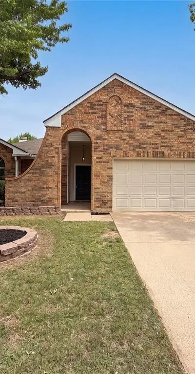 8517 Tamar Trail, Fort Worth TX 76118