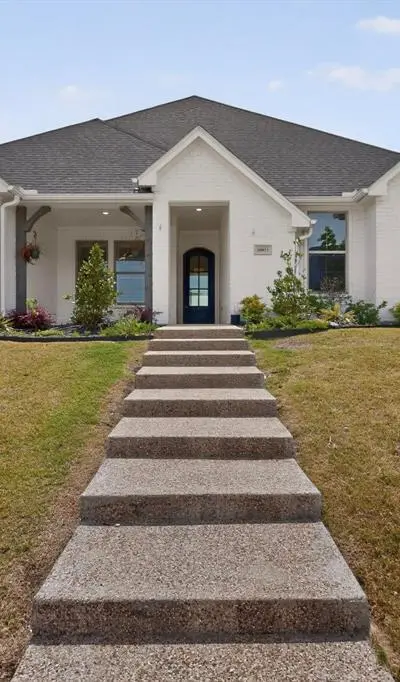 10813 Alta Sierra Drive, Benbrook TX 76126