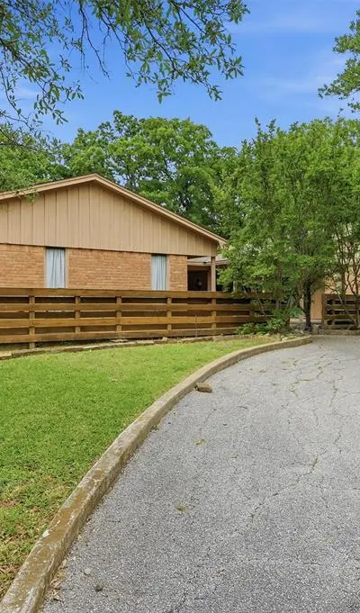 372 Lakepoint Loop, Pottsboro TX 75076 - Photo 4