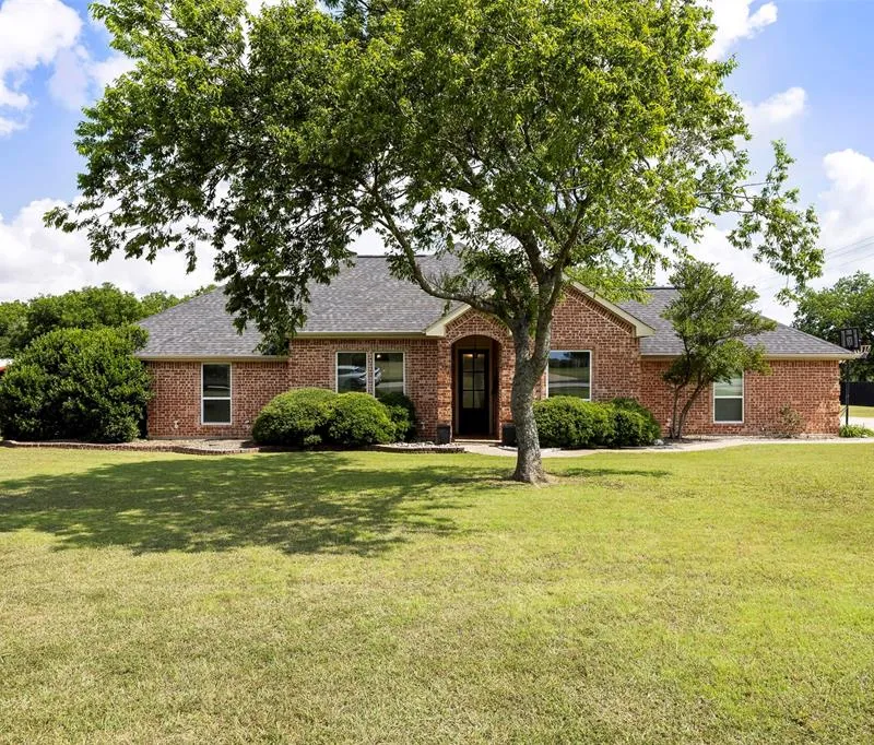 2831 Skinner Road, Midlothian TX 76065