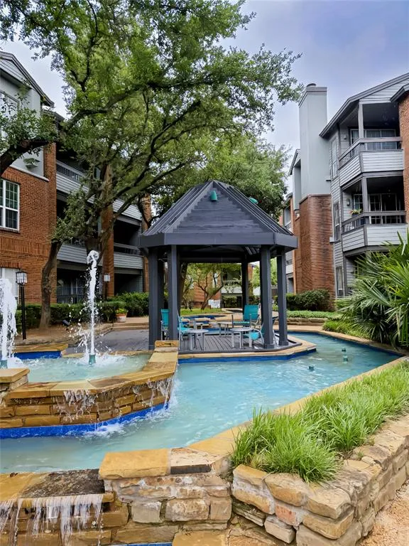 1650 Ascension Bluff Drive # 244, Arlington TX 76006