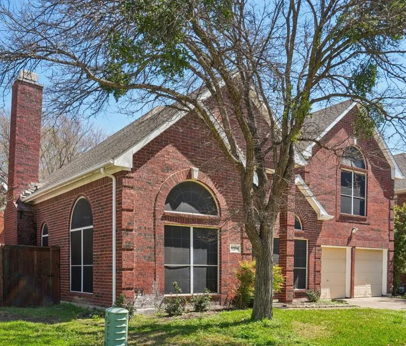 9354 Riverwalk Lane, Irving TX 75063