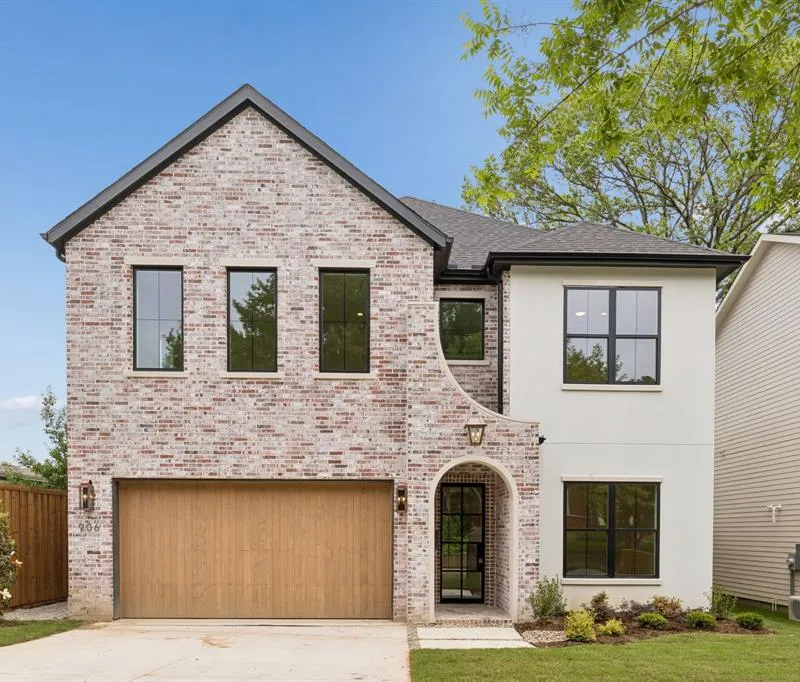 906 Cristler Avenue, Dallas TX 75223