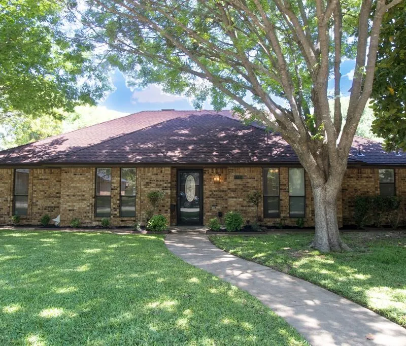 1115 Deer Ridge Drive, Duncanville TX 75137