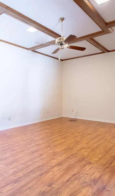 1115 Deer Ridge Drive, Duncanville TX 75137 - Photo 4