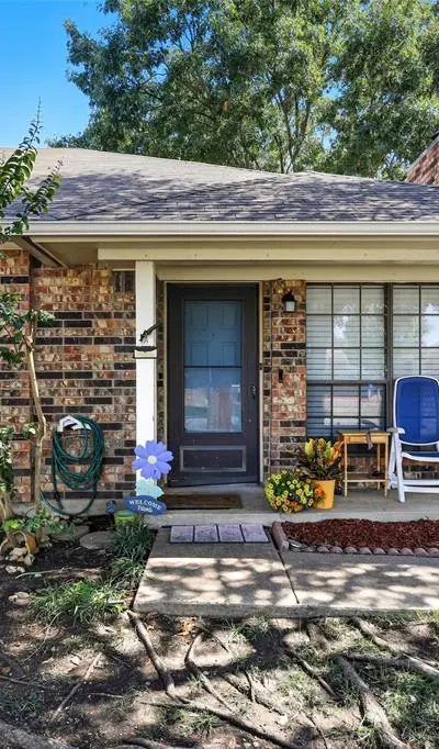 5616 Westchase Drive, North Richland Hills TX 76180 - Photo 4