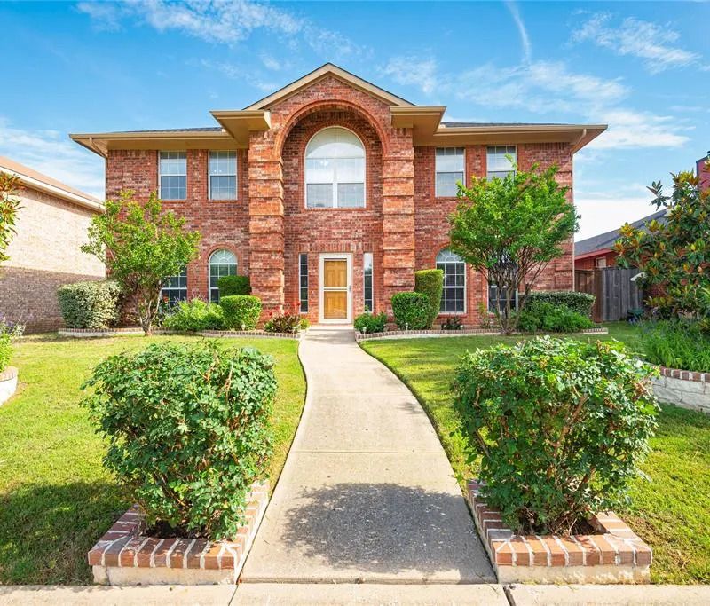 2305 Buckeye Drive, Mesquite TX 75181