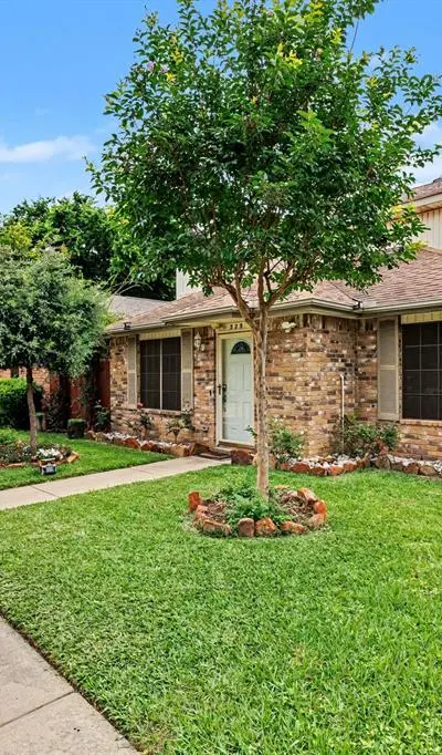 525 Rawls Circle, Irving TX 75061 - Photo 2