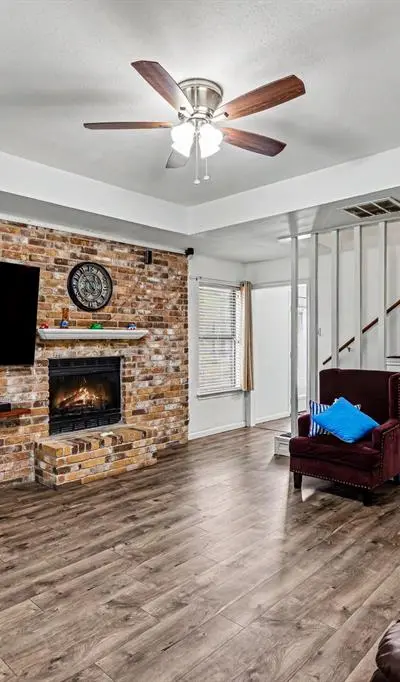 525 Rawls Circle, Irving TX 75061 - Photo 4