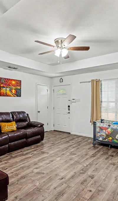 525 Rawls Circle, Irving TX 75061 - Photo 5