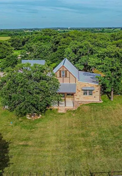6085 County Road 146, Lipan TX 76462 - Photo 5