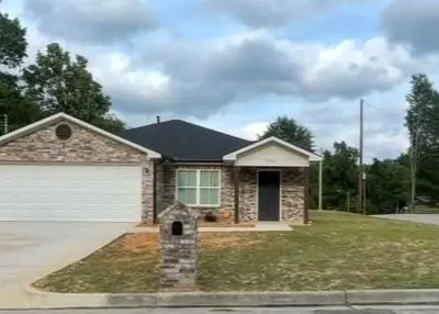 926 S Academy Avenue, Tyler TX 75701
