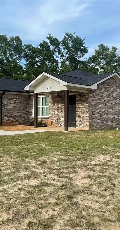 926 S Academy Avenue, Tyler TX 75701 - Photo 3